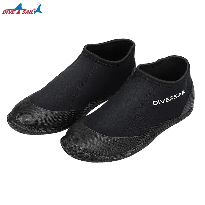 5mm & 3mm Neoprene Dive Boots – Keep Your Feet Warm and Ready for Any Water Adventure